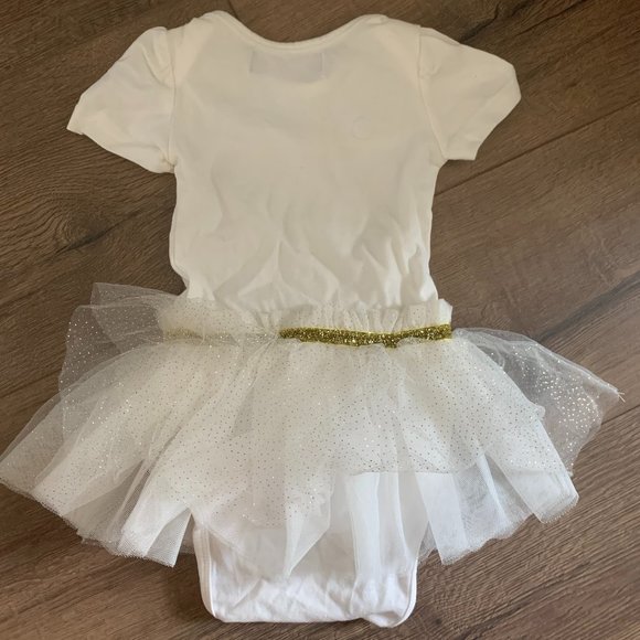 0-6month tutu onesie/0-6month 4 pc set/swaddle set - Picture 3 of 7